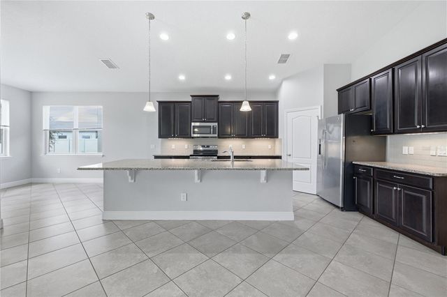 6023 W TOWN CENTER BOULEVARD, Orlando, FL 32837