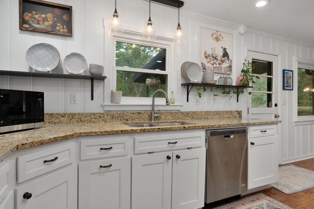 115 Golf Drive, Signal Mountain, TN 37377