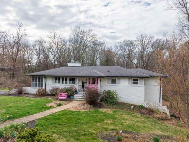 115 Golf Drive, Signal Mountain, TN 37377