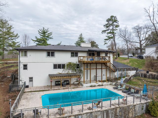 115 Golf Drive, Signal Mountain, TN 37377