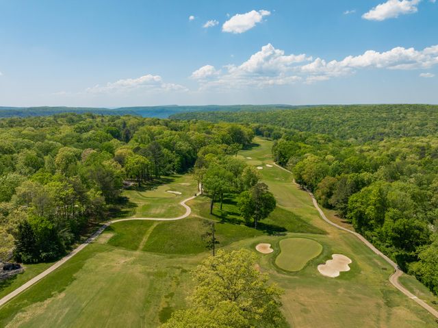 115 Golf Drive, Signal Mountain, TN 37377
