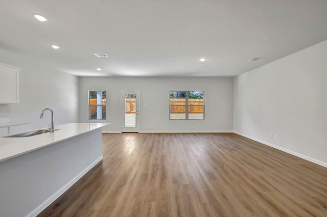 2527 Canadian Way, Crandall, TX 75114