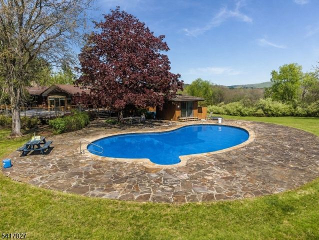 166 River Rd, Franklin Twp., NJ 08801