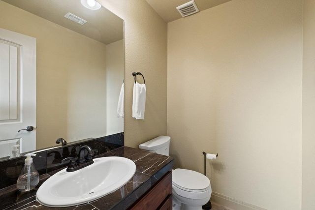 733 Dawn VW, Dripping Springs, TX 78620