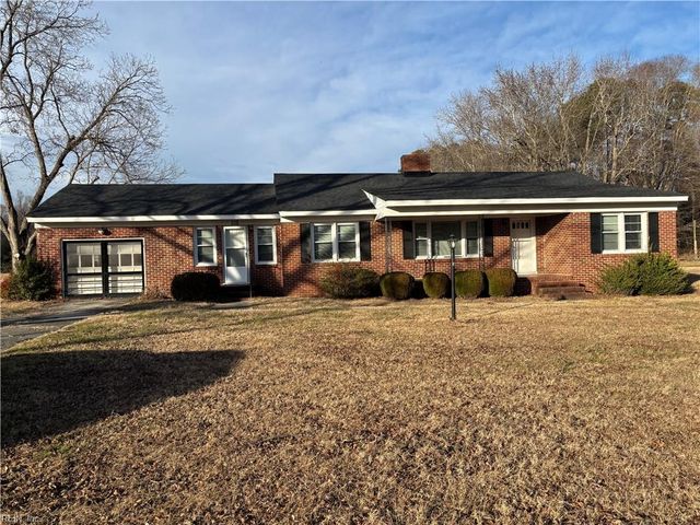 208 Country Club RD, Franklin, VA 23851