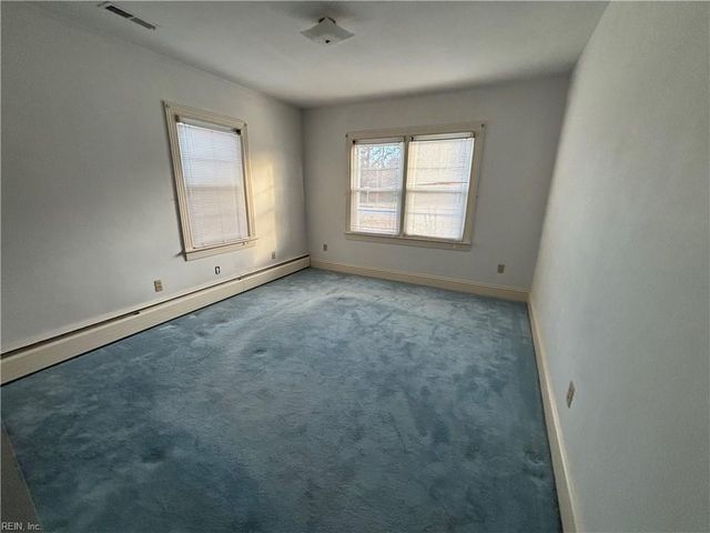 208 Country Club RD, Franklin, VA 23851