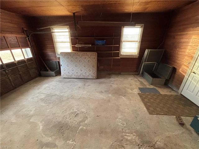 208 Country Club RD, Franklin, VA 23851