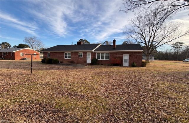 208 Country Club RD, Franklin, VA 23851