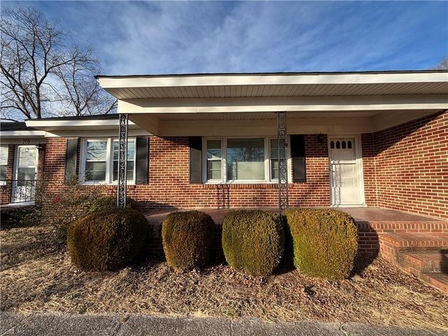 208 Country Club RD, Franklin, VA 23851