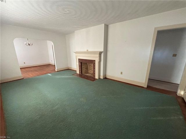 208 Country Club RD, Franklin, VA 23851