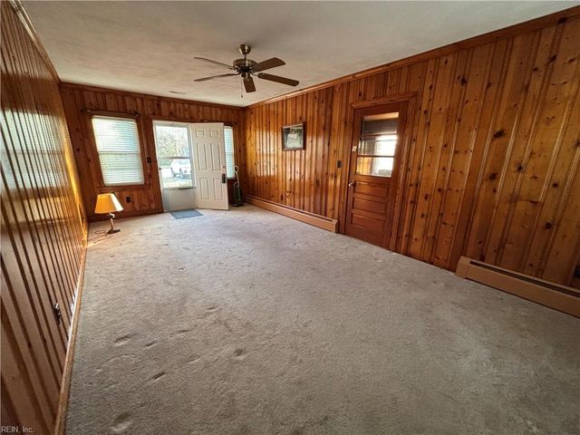 208 Country Club RD, Franklin, VA 23851