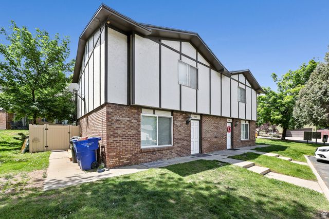 7445 S RICH WAY, Cottonwood Heights, UT 84121