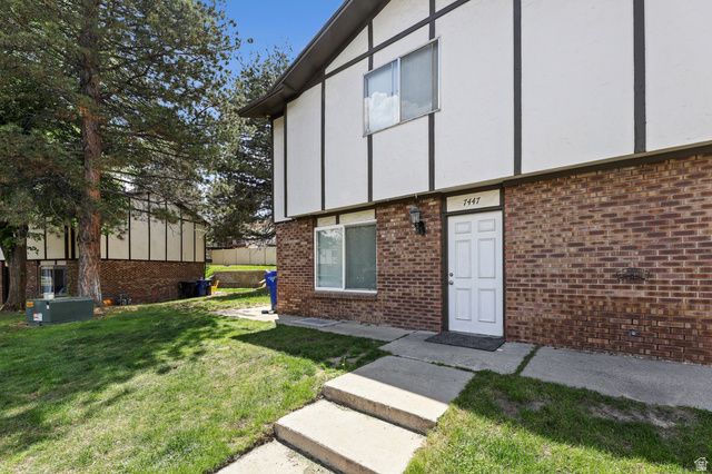 7445 S RICH WAY, Cottonwood Heights, UT 84121