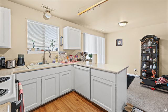 7445 S RICH WAY, Cottonwood Heights, UT 84121