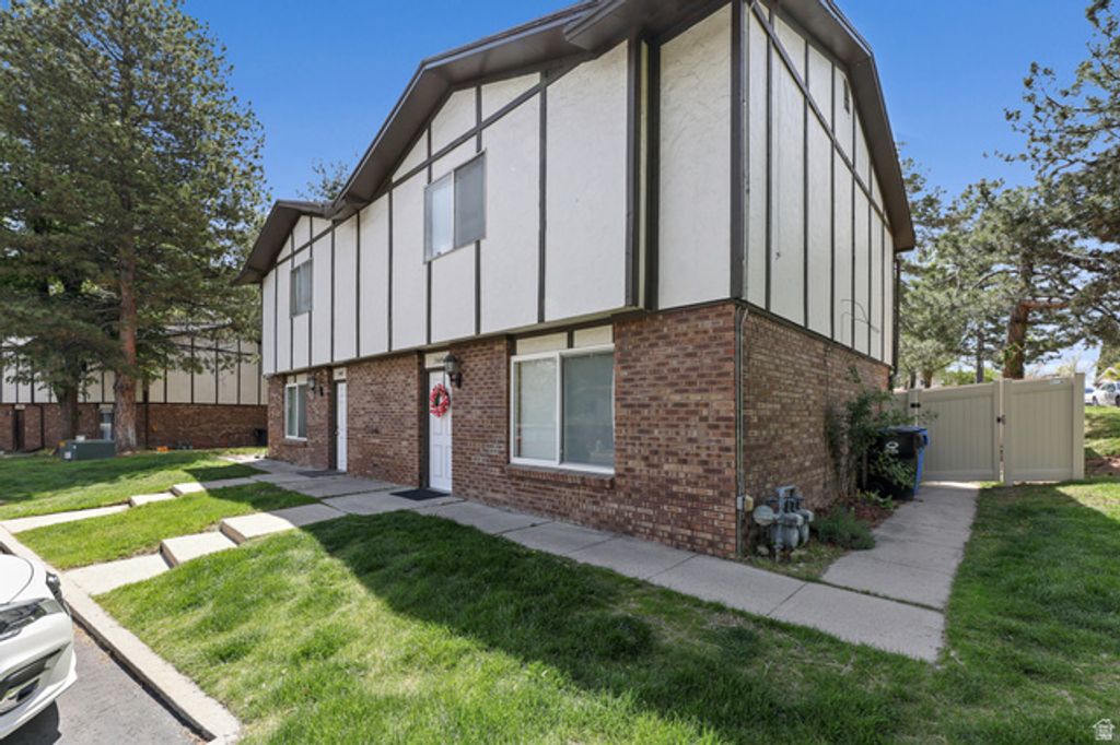 7445 S RICH WAY, Cottonwood Heights, UT 84121