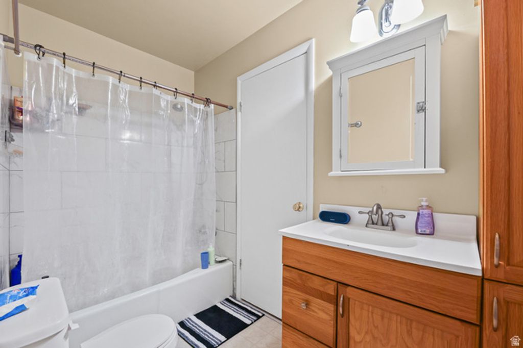 Image 17 of property listing at 7445 S RICH WAY, Cottonwood Heights, UT 84121