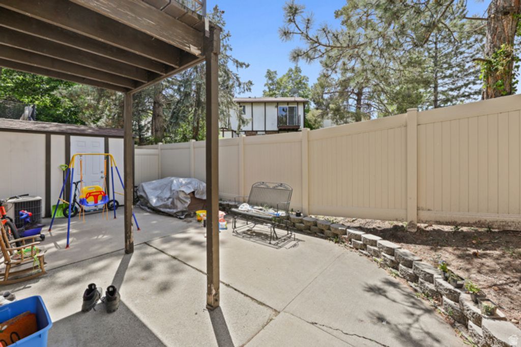 Image 20 of property listing at 7445 S RICH WAY, Cottonwood Heights, UT 84121