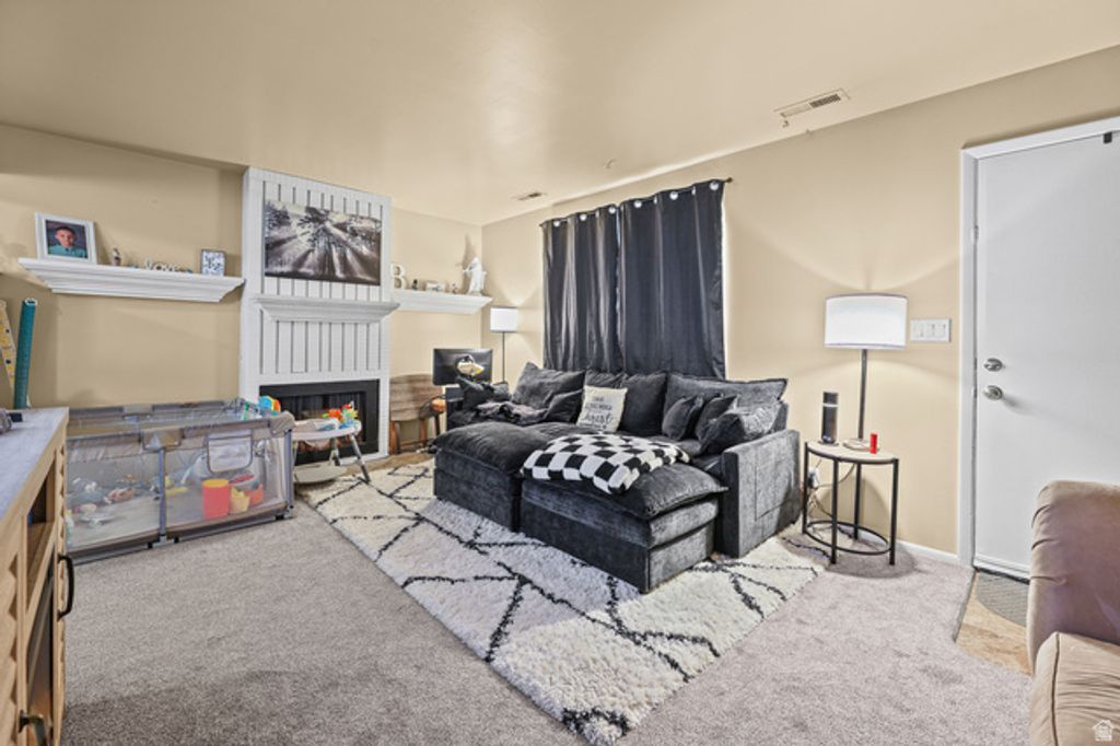 Image 3 of property listing at 7445 S RICH WAY, Cottonwood Heights, UT 84121