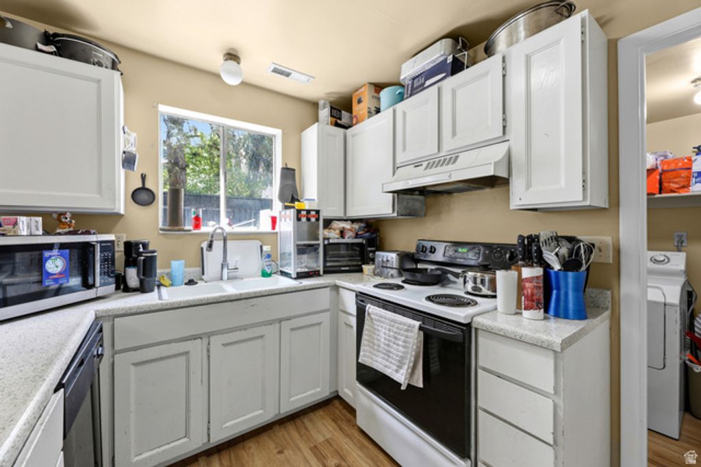 Image 33 of property listing at 7445 S RICH WAY, Cottonwood Heights, UT 84121
