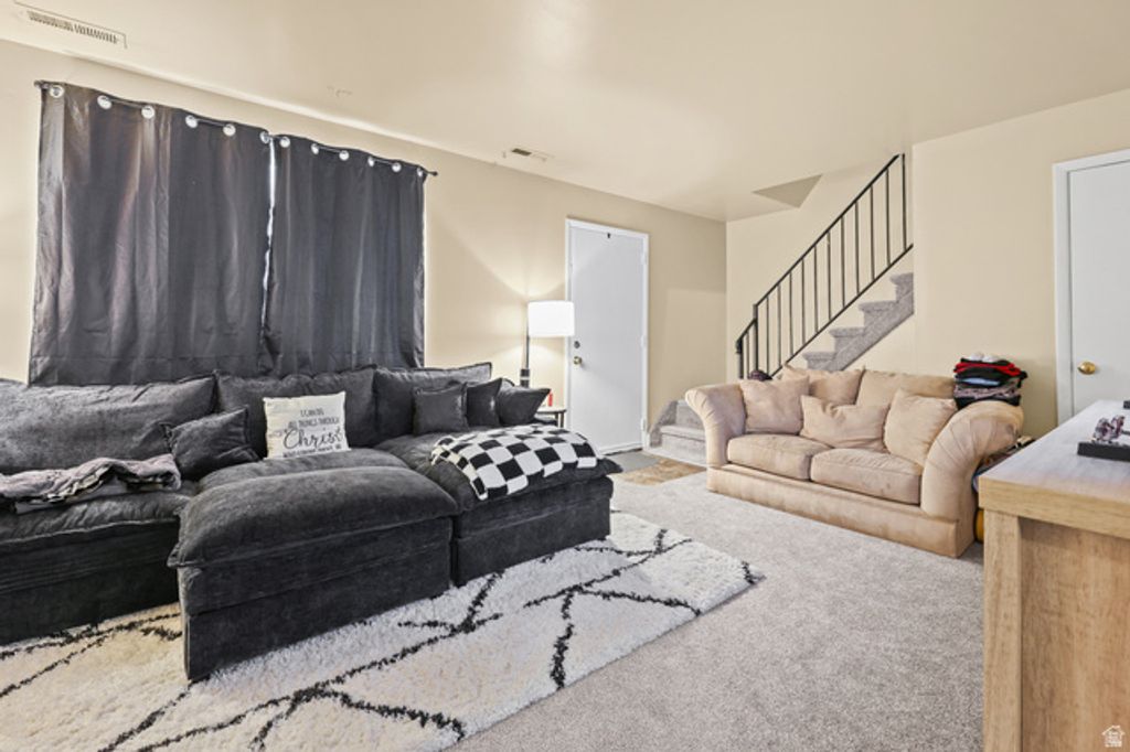 Image 5 of property listing at 7445 S RICH WAY, Cottonwood Heights, UT 84121