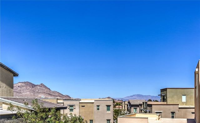 11379 Gravitation Drive, Las Vegas, NV 89135