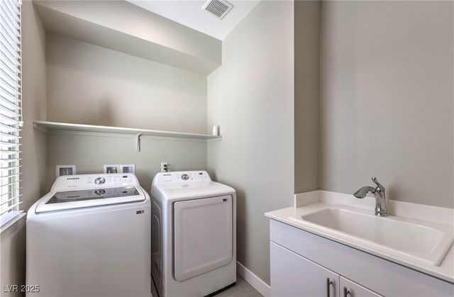 11379 Gravitation Drive, Las Vegas, NV 89135