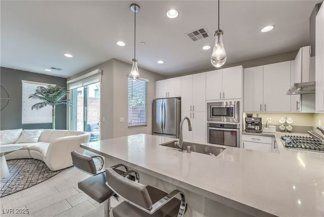 11379 Gravitation Drive, Las Vegas, NV 89135