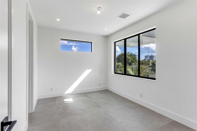 3205 Leigh Road, Pompano Beach, FL 33062