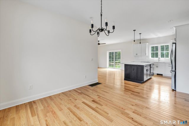 20 Hunting Ridge Road, Middlebury, CT 06762