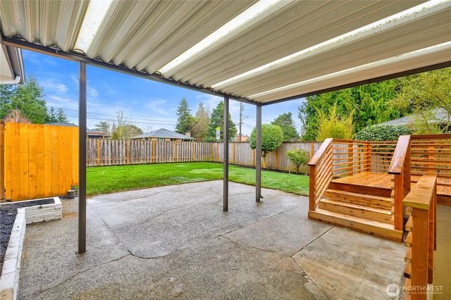 9506 18th Avenue NW, Seattle, WA 98117