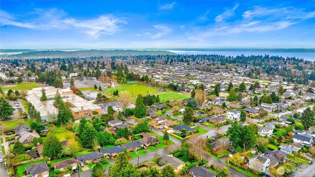 9506 18th Avenue NW, Seattle, WA 98117