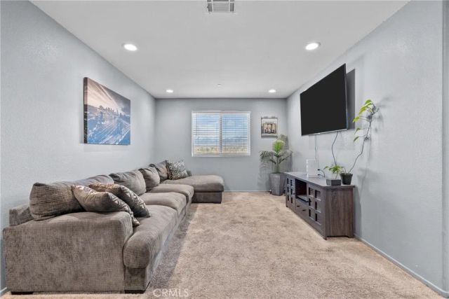 6949 Beale, Palmdale, CA 93552