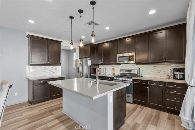 6949 Beale, Palmdale, CA 93552