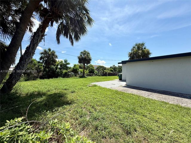 3460 Normandy Dr, Port Charlotte, FL 33952
