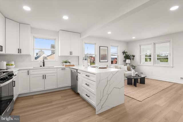 6521 RIDGE RD, Baltimore, MD 21237