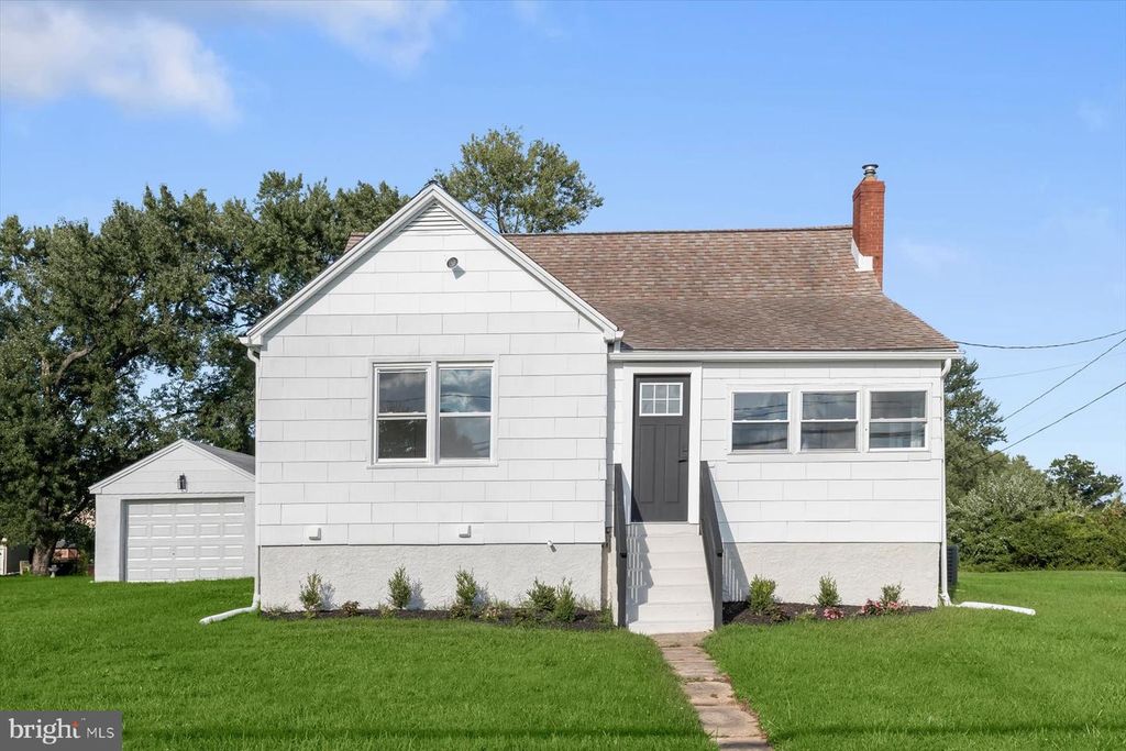 6521 RIDGE RD, Baltimore, MD 21237
