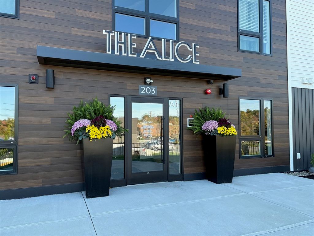 203 Lowell St. 206, Wilmington, MA 01887