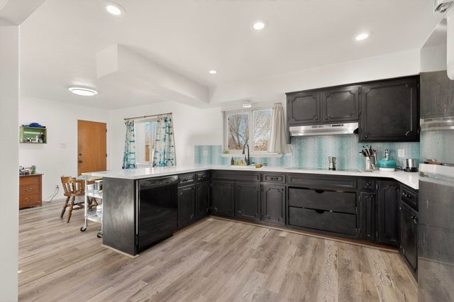 9101 Las Camas Road NE, Albuquerque, NM 87111