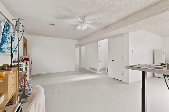 9101 Las Camas Road NE, Albuquerque, NM 87111