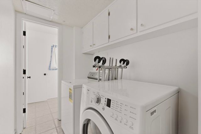 9101 Las Camas Road NE, Albuquerque, NM 87111