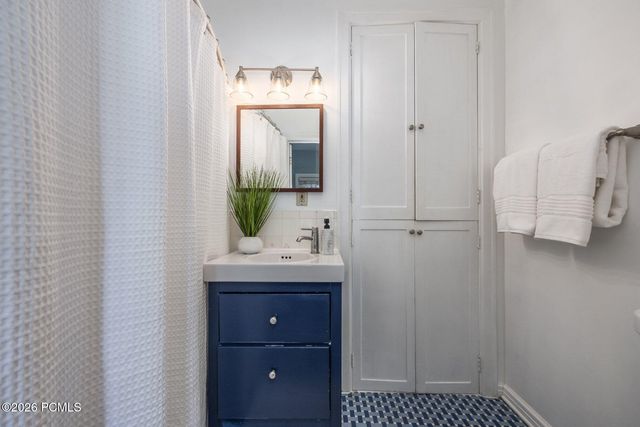 2491 S Alden Street, Salt Lake City, UT 84106