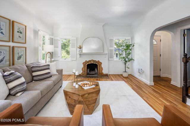 2491 S Alden Street, Salt Lake City, UT 84106