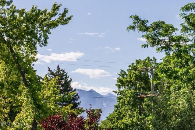 2491 S Alden Street, Salt Lake City, UT 84106