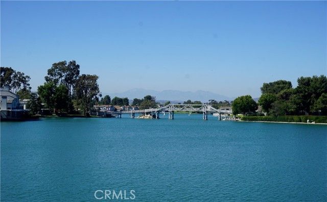 12 Amberleaf, Irvine, CA 92614