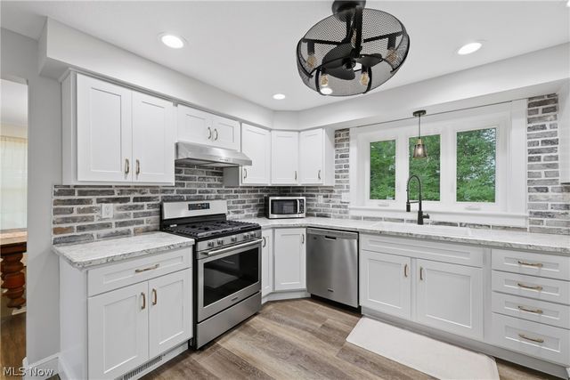 547 S Main Street, Hubbard, OH 44425