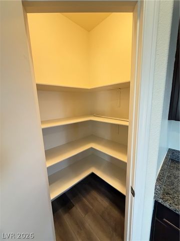 6070 Forest Archer Place, Las Vegas, NV 89122