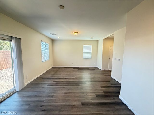 6070 Forest Archer Place, Las Vegas, NV 89122