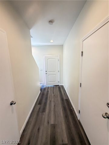 6070 Forest Archer Place, Las Vegas, NV 89122
