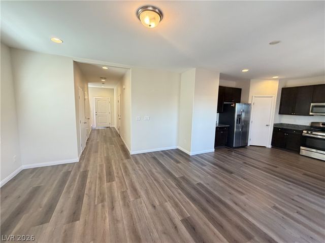 6070 Forest Archer Place, Las Vegas, NV 89122