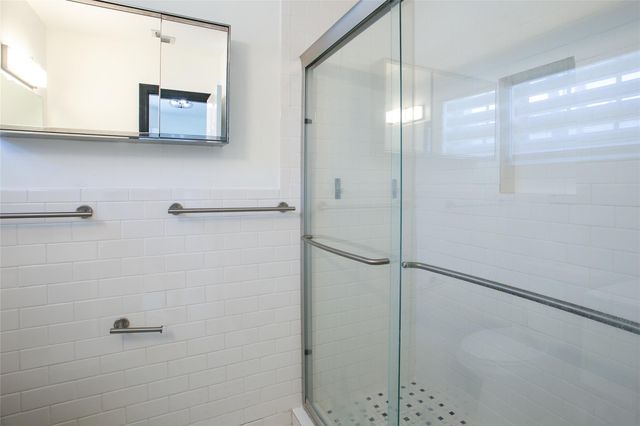 1734 NE 20th Ave 2, Fort Lauderdale, FL 33305